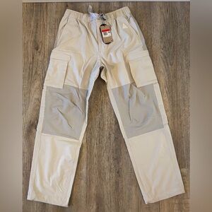 Nike ACG
Men's Cargo Pants FQ1276-072